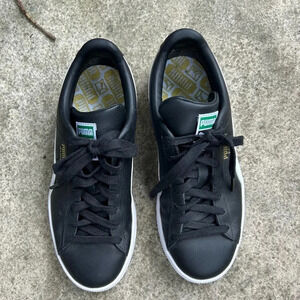 Puma Basket Classic 21Jr Black & White, size 37 (youth size 5,  W 6.5/7)